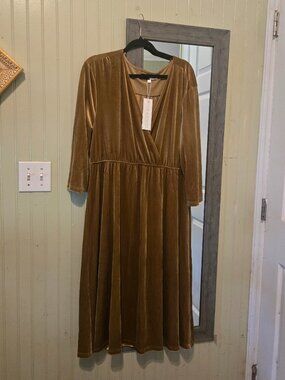 NWT Piper and Scoot Gold Velvet Fall Dress XXL